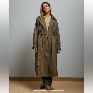 AE77 Premium Trench Coat in Olive Sz S.